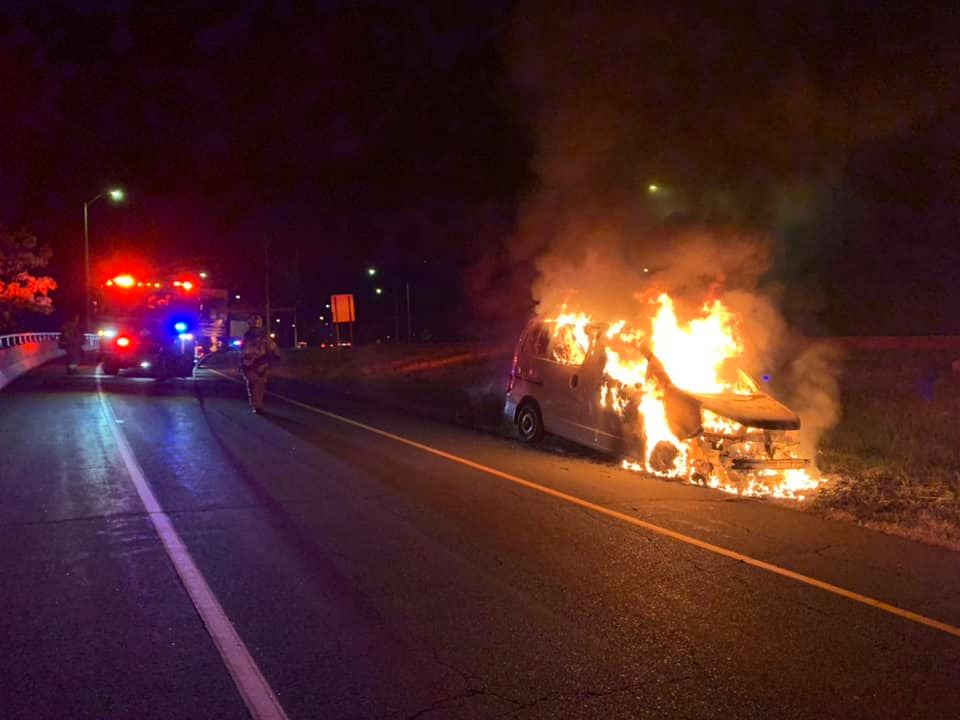 20201003CarFireOn291