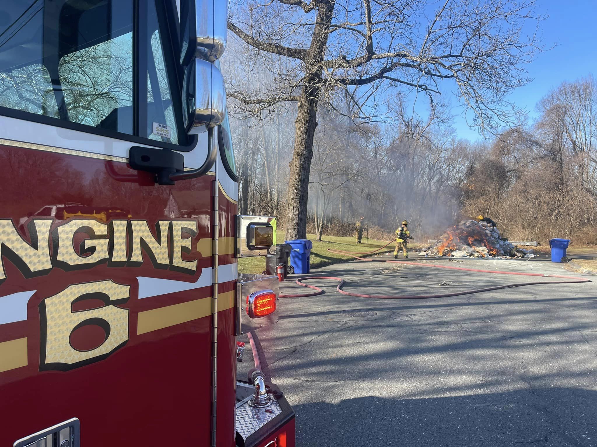 Fire20230201FireInTrashTruck1
