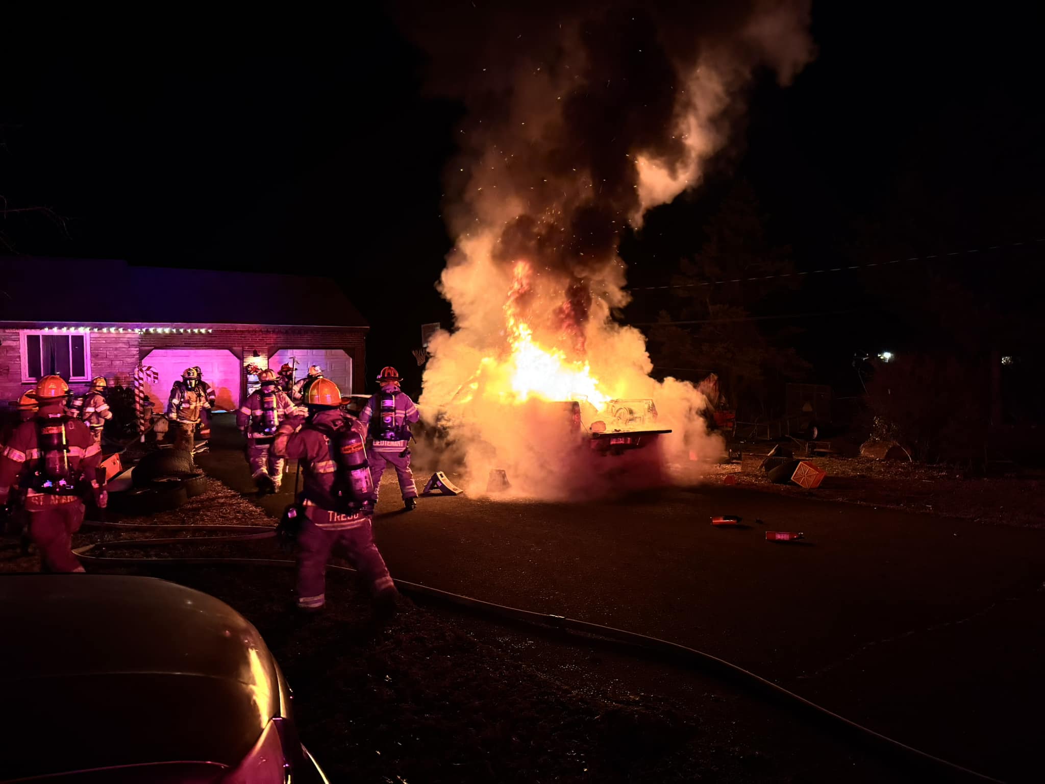 Fire20241217VehicleFire1